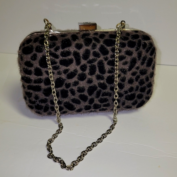 J LO hard shell purse. Leopard print with chain strap - Picture 1 of 5